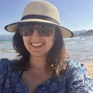 Meet your Posher, Stacy